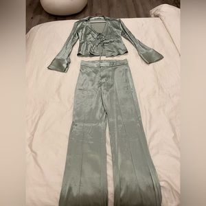 Zara set in a size small